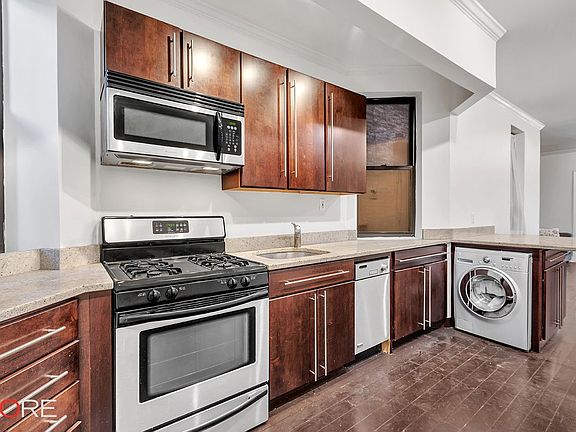 4th image of 403 E 90th St APT 3E