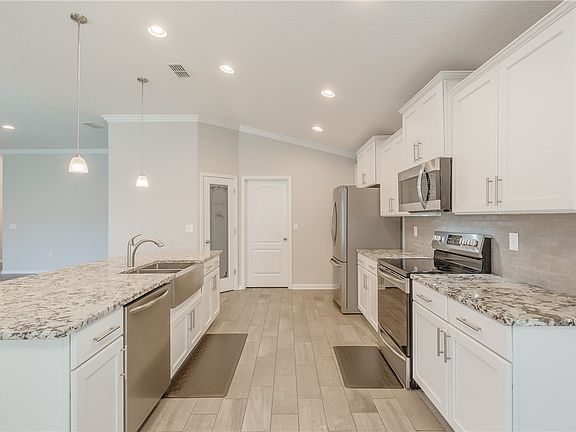 2nd image of 4150 Green River Pl
