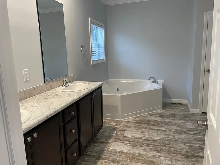 131 Country Meadows Dr — Photo 7