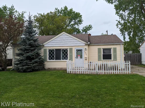 26561 Belanger St, Roseville, MI 48066