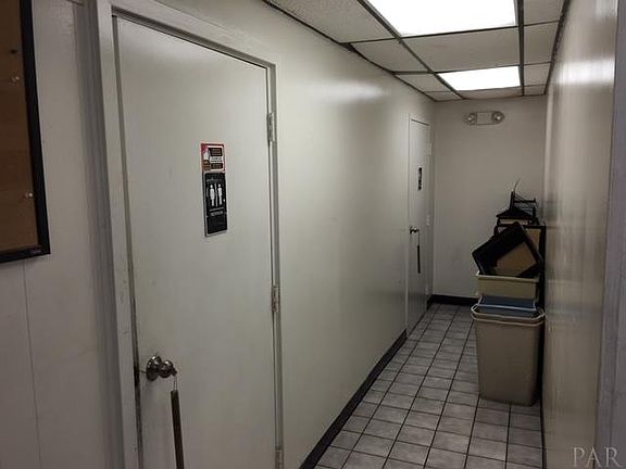 3rd image of 4123 Mobile Hwy