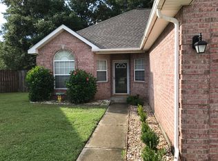 2122 McKenzie Ct, Biloxi, MS 39532