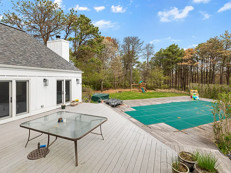 121 Highland Rd — Photo 26