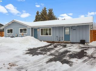 4060 Bartlett Dr, Hood River, OR 97031