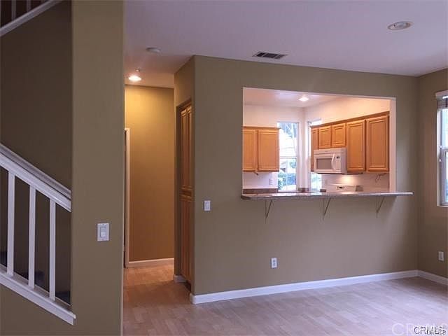 1st image of 15 Ballard #90