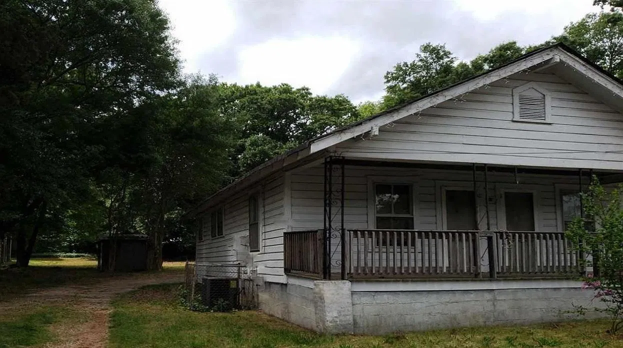 2 bed, 926 sqft, $1,175 — Photo 2