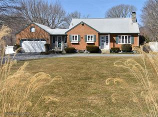 503 S Lake Rd, Tiverton, RI 02878