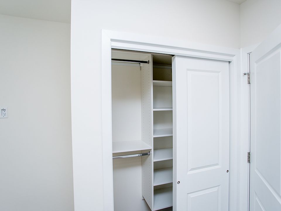 1st image of 41 Bridge St #D