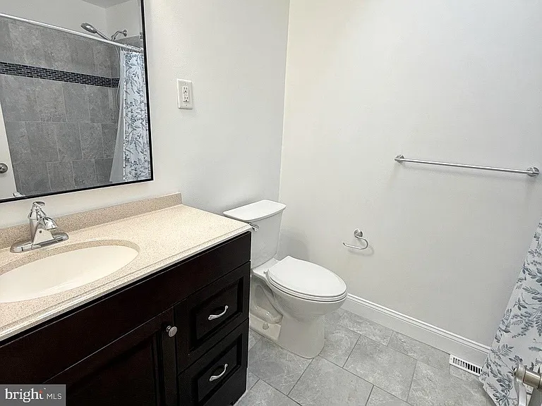 3646 Genesee Dr — Photo 12