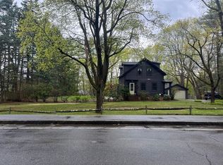 109 Ferry Rd, Newburyport, MA 01950