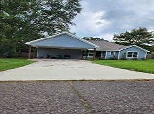 115 McAulay Dr, Petal, MS 39465