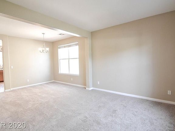 5th image of 819 Galingale Ct