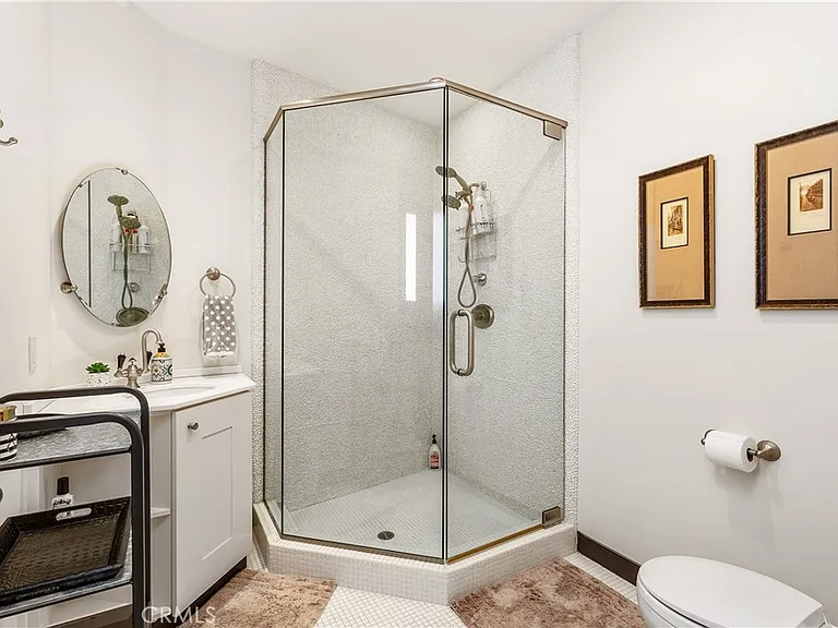 2378 Crestview Dr — Photo 14