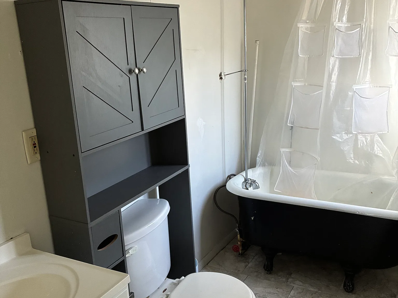 1 bed, 600 sqft, $1,000 — Photo 3