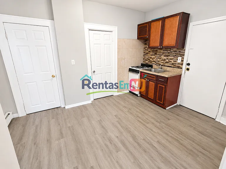 115 Grafton Ave #3B — Photo 3