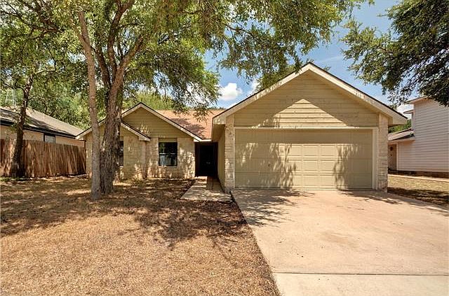 1st image of 103 S Mockingbird Cir