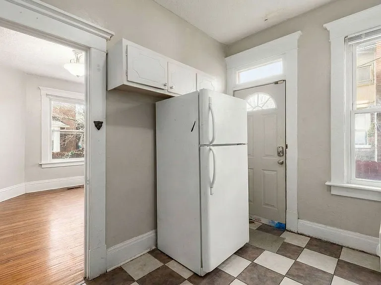 204 Chittenden Ave — Photo 9