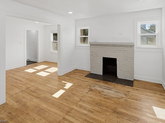 5th image of 3271 E 130th St