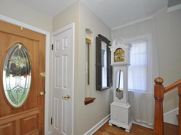 2nd image of 2115 W Roosevelt Dr
