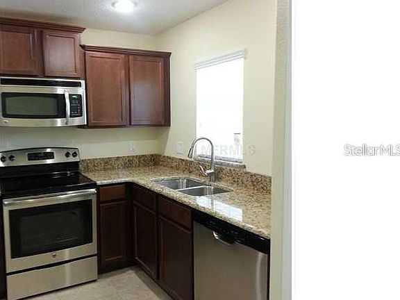 2nd image of 375 Carina Cir