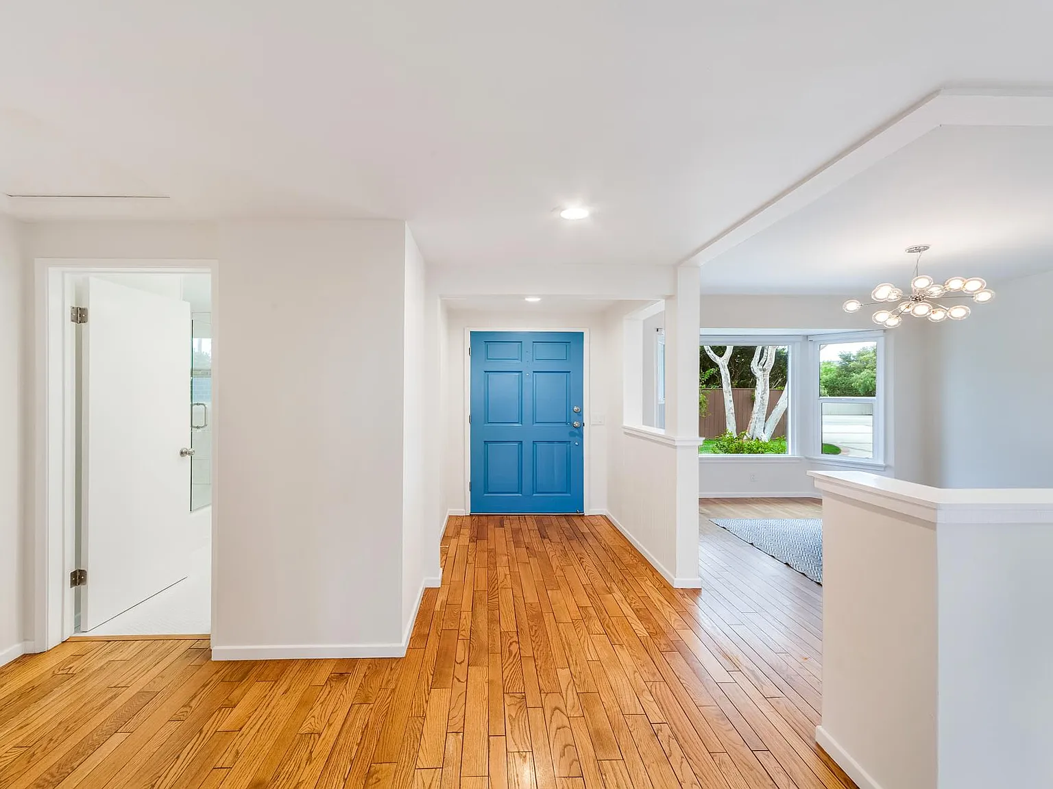 4 bed, 2.5 bath, 1995 sqft, $20,000 — Photo 4