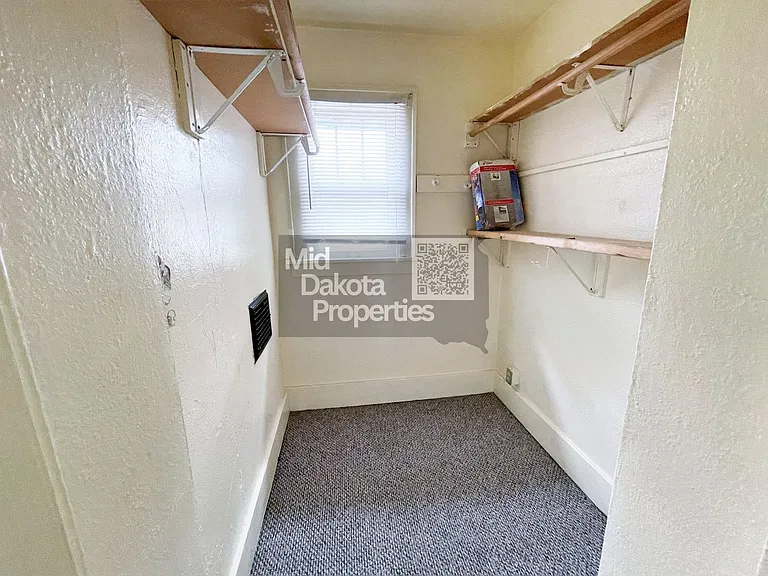 211 & 213 N Edmunds St — Photo 8