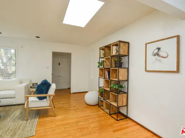 3538 Greenfield Ave, Los Angeles, CA 90034