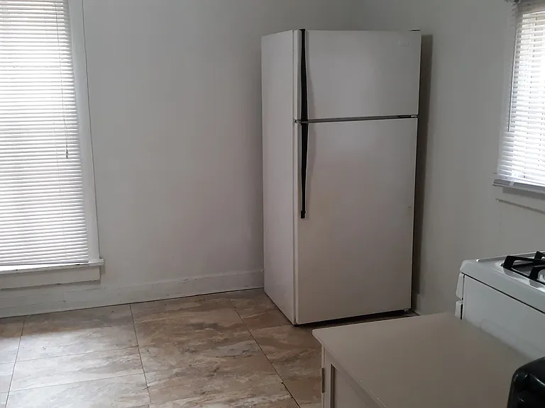 311 Plymouth Ave NE #1 — Photo 9