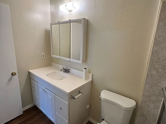 5th image of 6041 Fullerton Ave APT 9