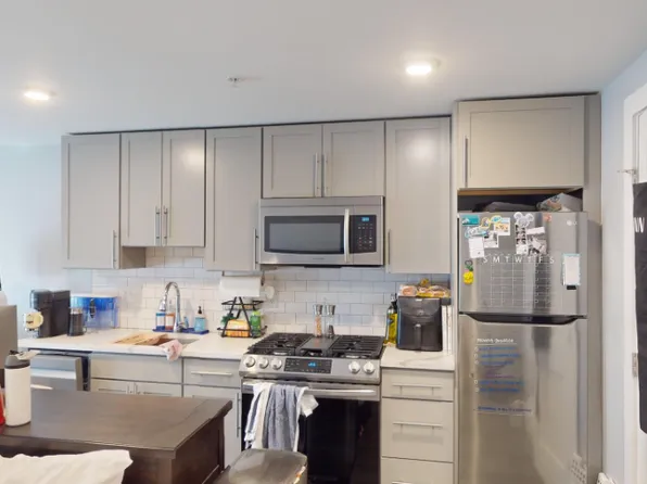 52 W 5th St #507, Boston, MA 02127