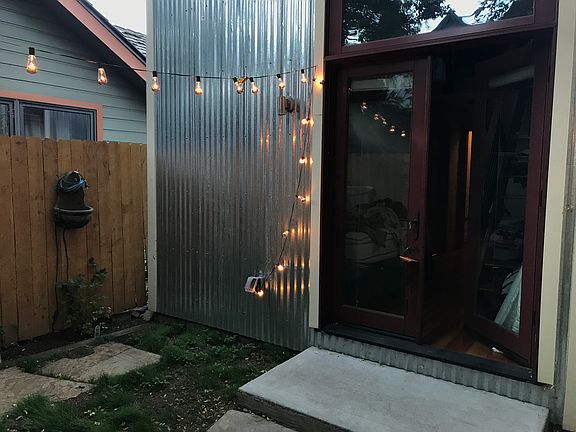 3rd image of 1059 Park Ave
