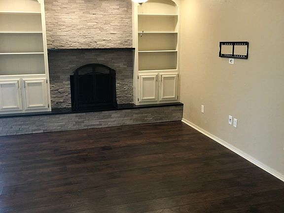 4th image of 2319 NW Dunstan Ln