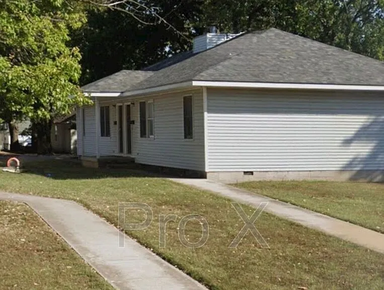 517 E Washington St #A — Photo 1