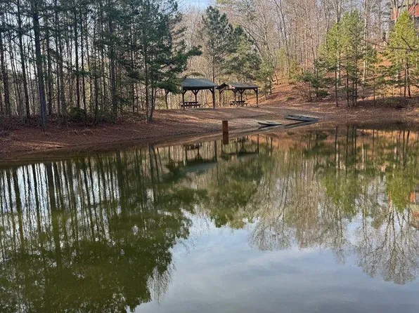 208 Lake Forest Dr, Ellijay, GA 30540