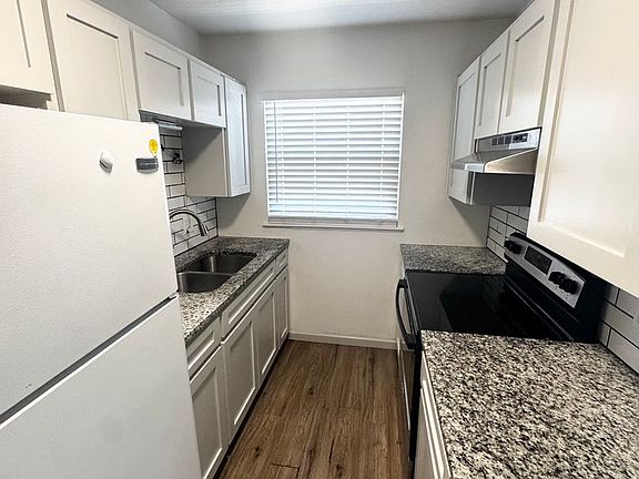 4th image of 4707 Shadylane Dr Unit A-b