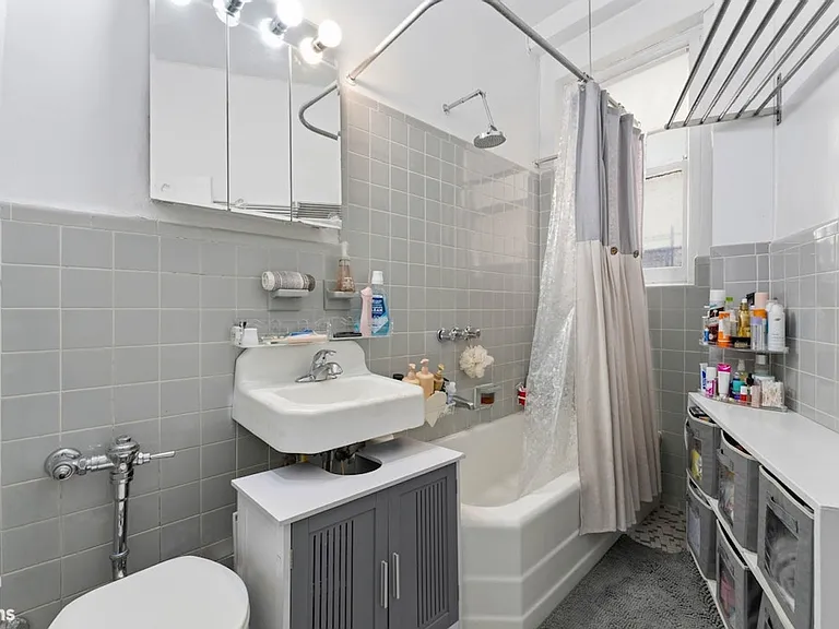 380 Riverside Dr #1J — Photo 7