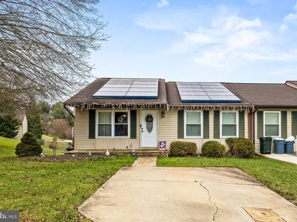 303 Mayfield Ct, Westminster, MD 21158