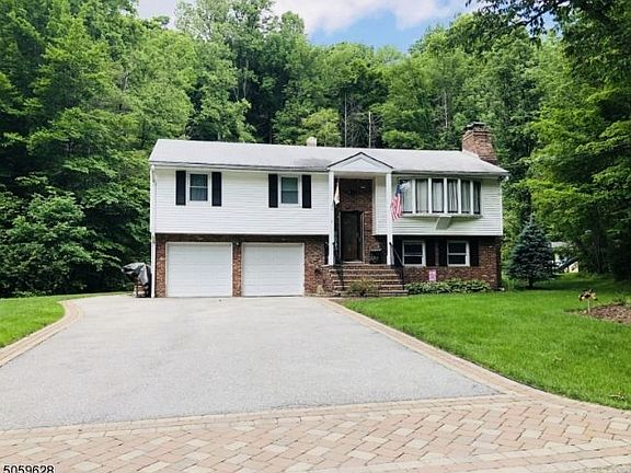 3rd image of 1 Zinnia Dr