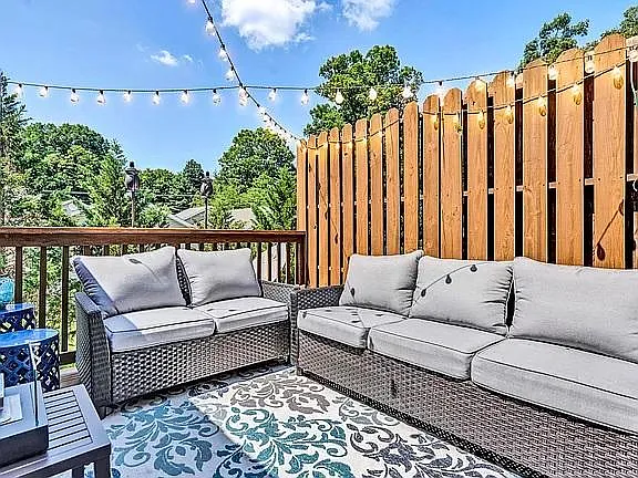 5514 Capulet Ct — Photo 23