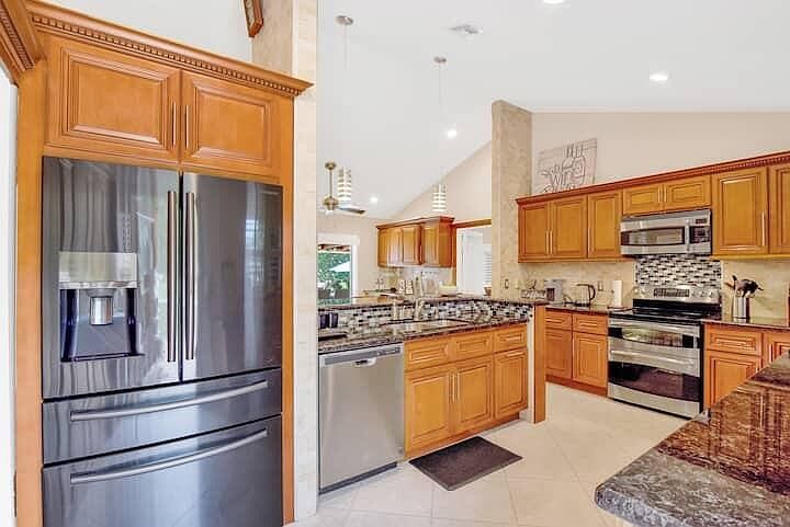 1st image of 11440 NW 26th Street
