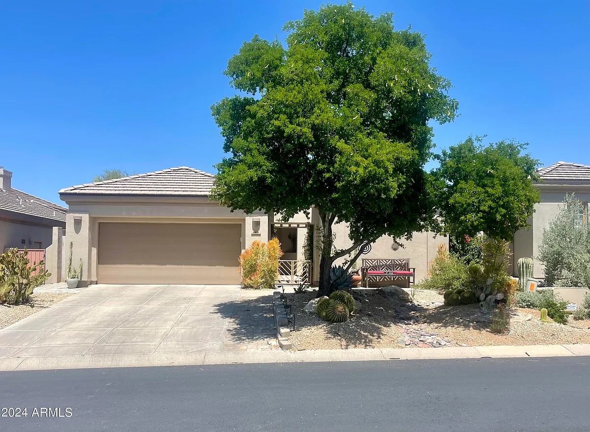 Building Photo - 6876 E Whispering Mesquite Trl