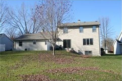 2nd image of 913 Alpine Dr