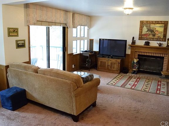 4th image of 27548 Ashwood Ln