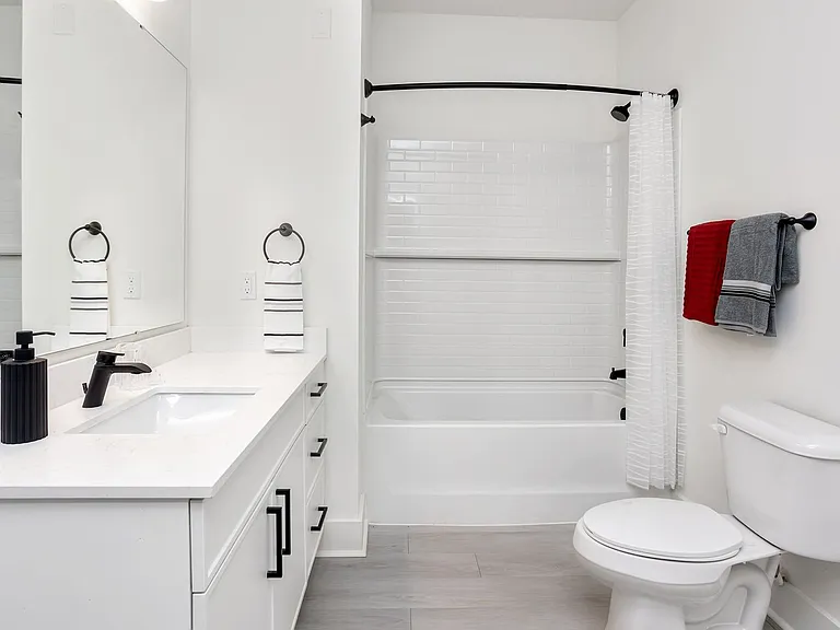 Joy Park Luxury Apartments — Photo 54