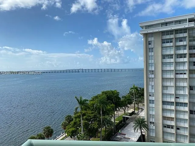 1408 Brickell Bay Dr #1009 — Photo 6