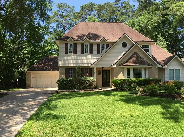 456 Stephen F Austin Dr, Conroe, TX 77302