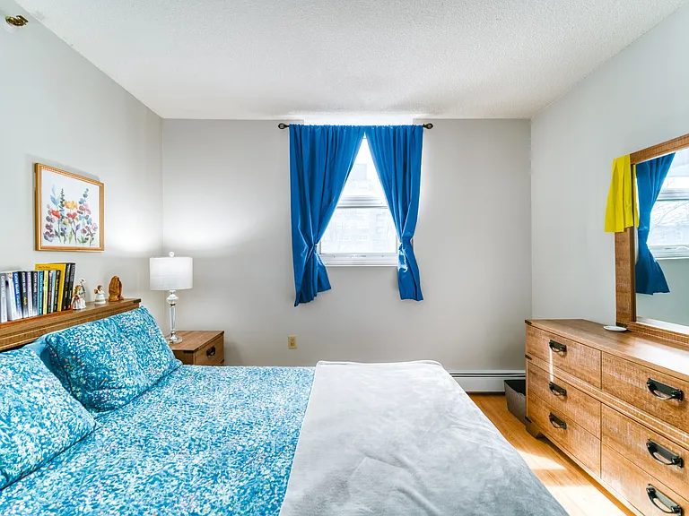 1157 Tower Rd — Photo 10