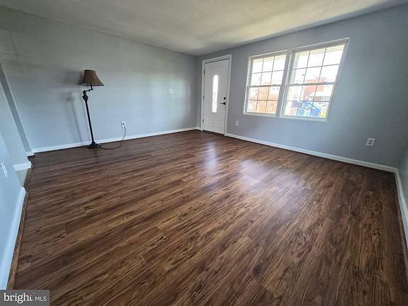 5th image of 7948 Eastdale Rd