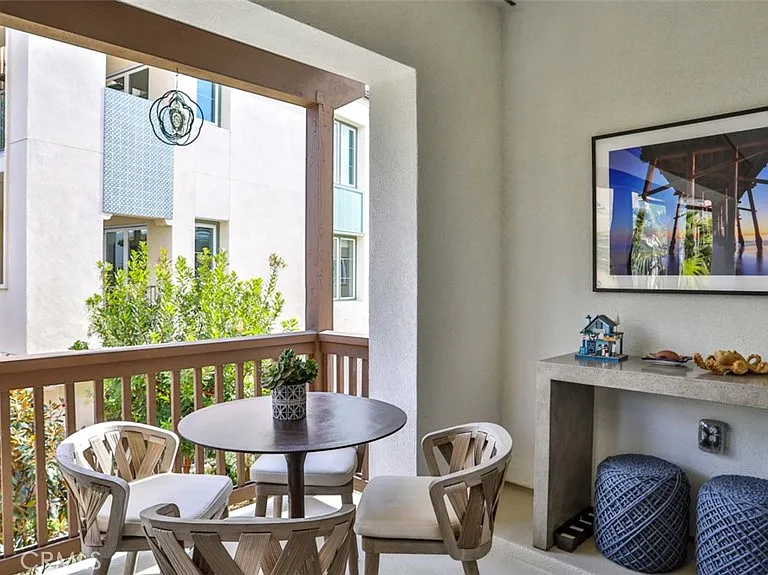 3319 Doheny Way — Photo 27