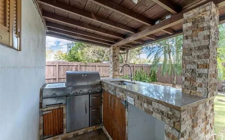 280 Mulberry St — Photo 10